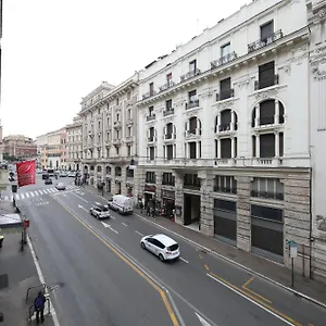 4* Pensión Maison Tritone